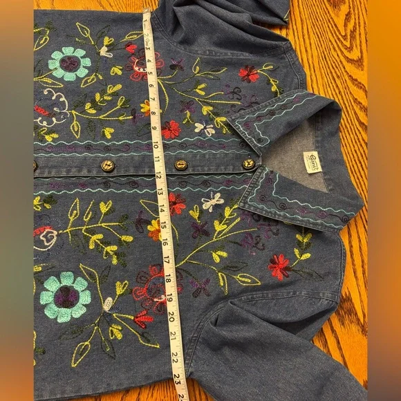 Embroidered Denim Jacket with Floral Design - Picture 10 of 12